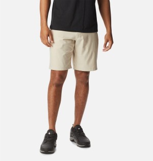 Khaki Columbia Iron Mountain Trail Men's Shorts | 89236JIQS