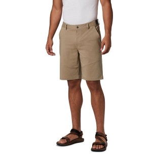 Khaki Columbia Tech Trail Men's Shorts | 62745ZIBM