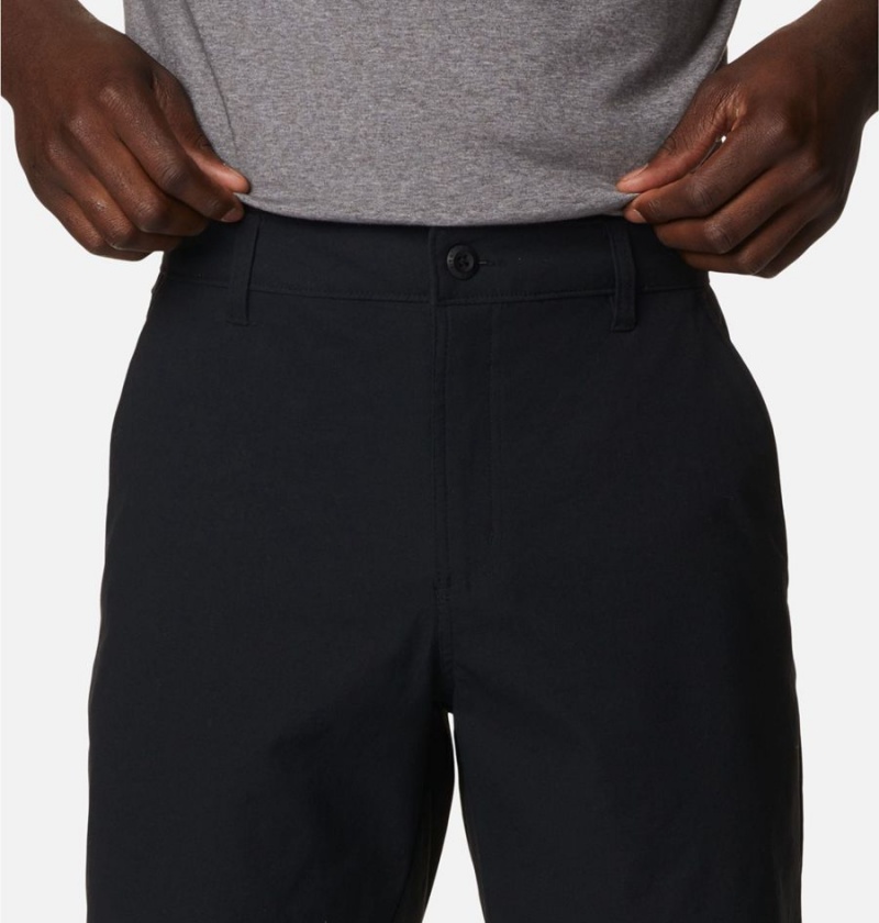 Black Columbia Canyon Gate Utility Men's Shorts | 74619VAWI