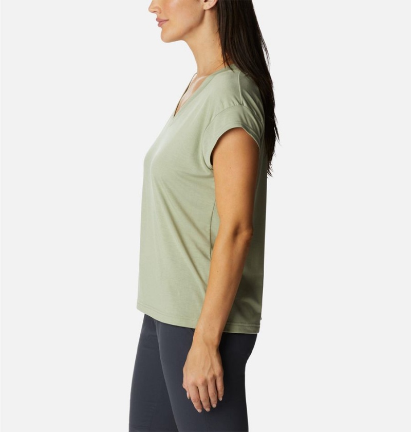 Green Columbia Boundless Beauty Women's T-Shirt | 38701EQXB