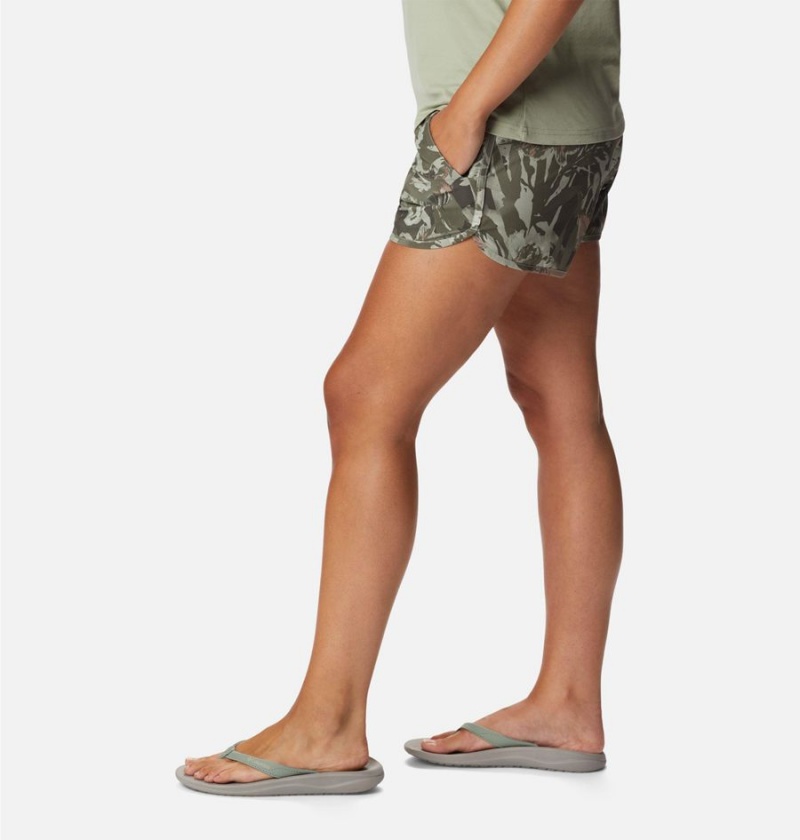 Green Columbia Pleasant Creek Stretch Women's Shorts | 13679URGH