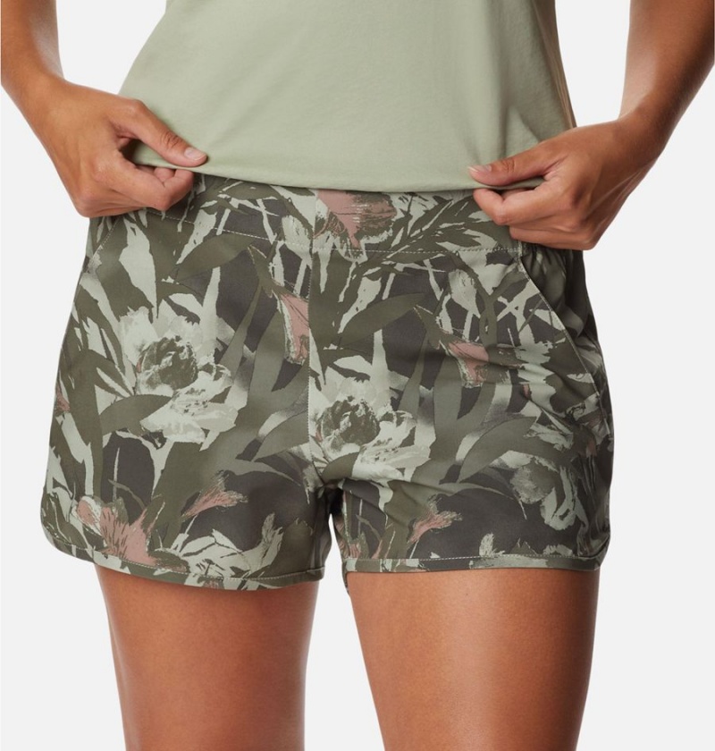 Green Columbia Pleasant Creek Stretch Women's Shorts | 13679URGH