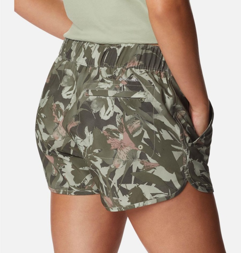 Green Columbia Pleasant Creek Stretch Women's Shorts | 13679URGH