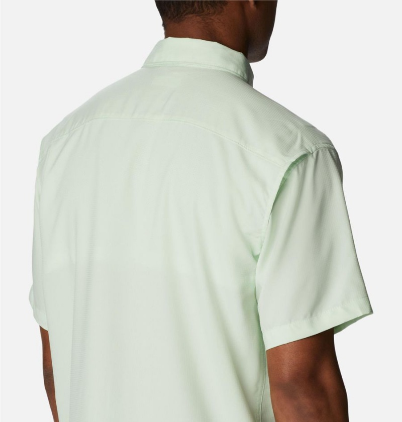 Green Columbia Utilizer II Solid Short Sleeve Men's Shirt | 38465KWJT