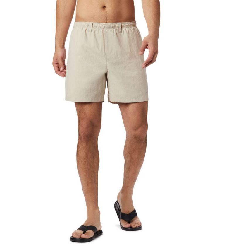 Khaki Columbia PFG Backcast III Water Men\'s Shorts | 25037RQYU