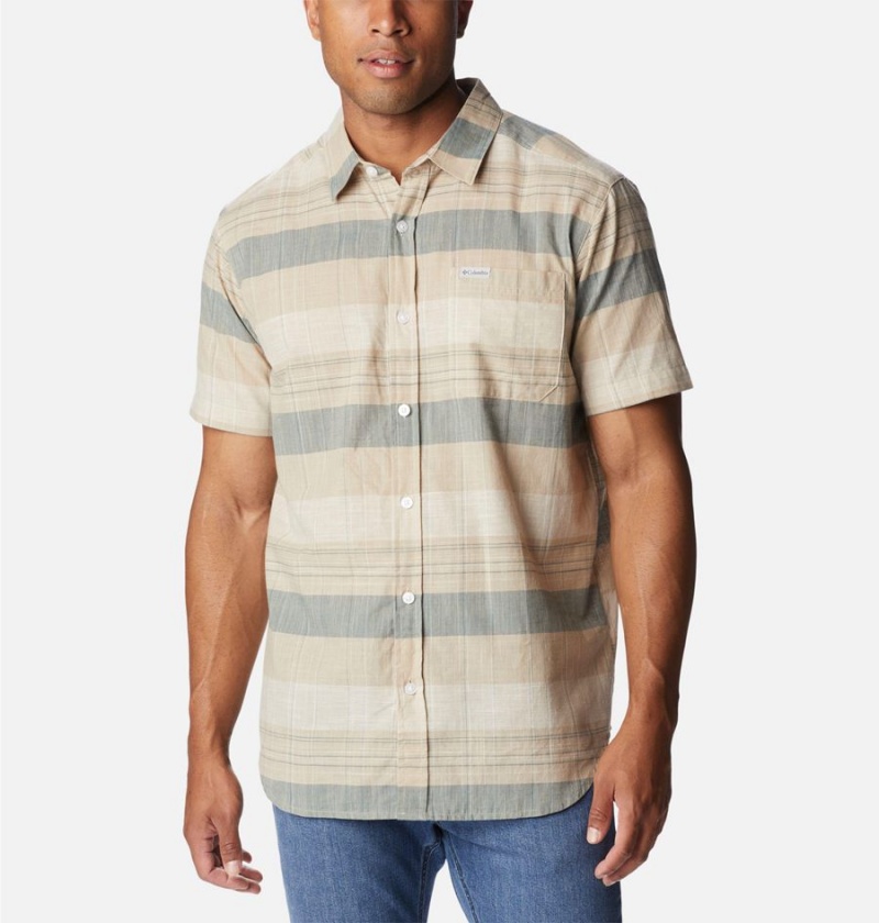 Khaki Columbia Rapid Rivers Novelty Short Sleeve Men\'s Shirt | 39125CFNS