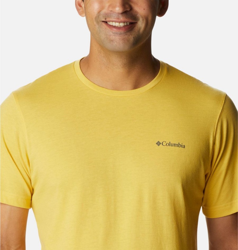 Yellow Columbia Thistletown Hills Short Sleeve Men's T-Shirt | 62431BWSJ